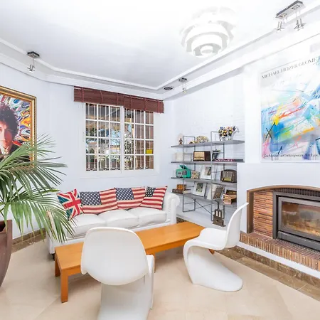 Villa 4 Hab Luxury *