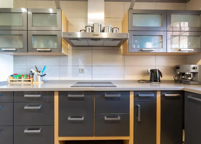 Lxr Villa Elysee 4Hab Accommodaton * פואנגירולה