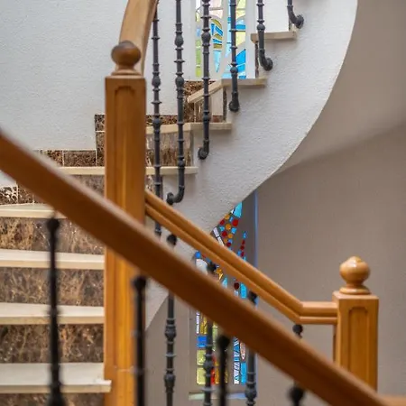 4 Hab Luxury Вілла